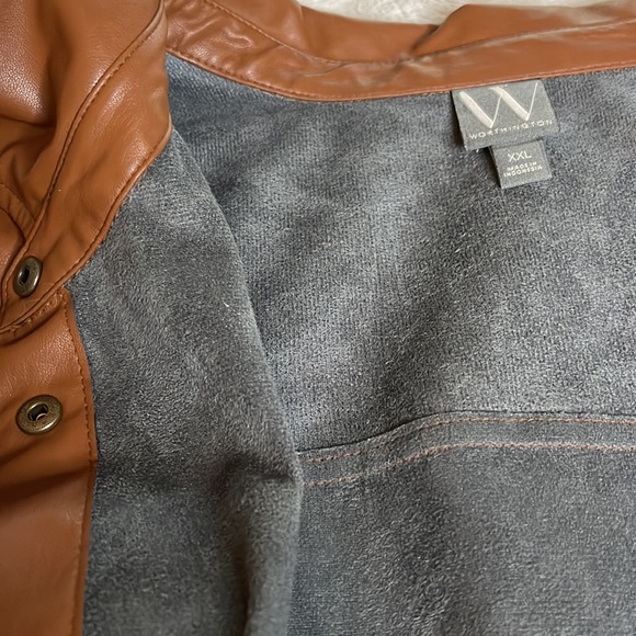 Pleather oversized shirt with Suede Lining - Picture 4 of 4